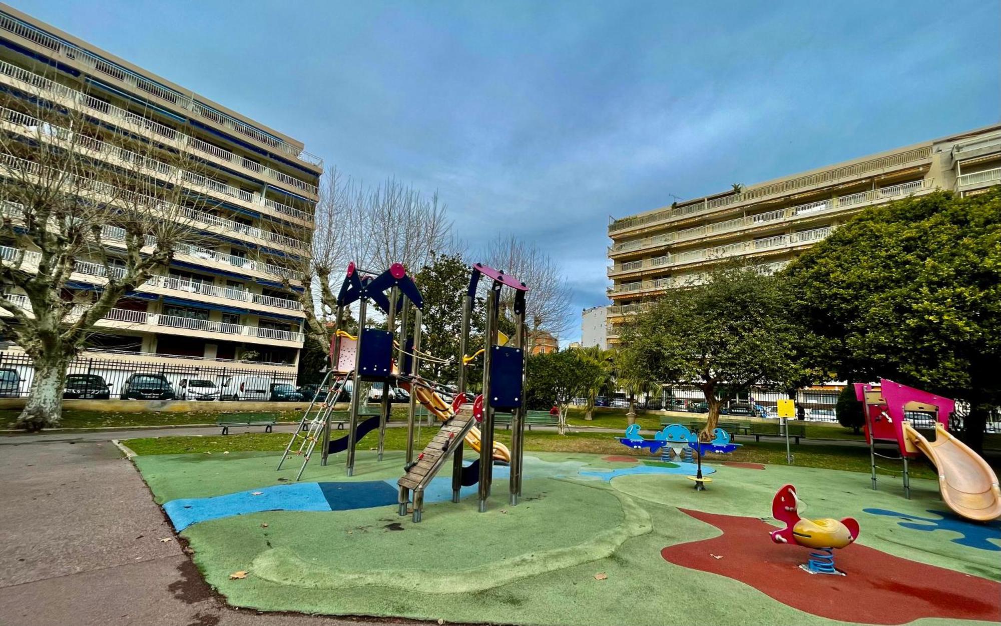 Vue Mer Exceptionnelle Sur Plage Du Midi En 1Re Ligne- 2 Chambres Cannes Exterior foto